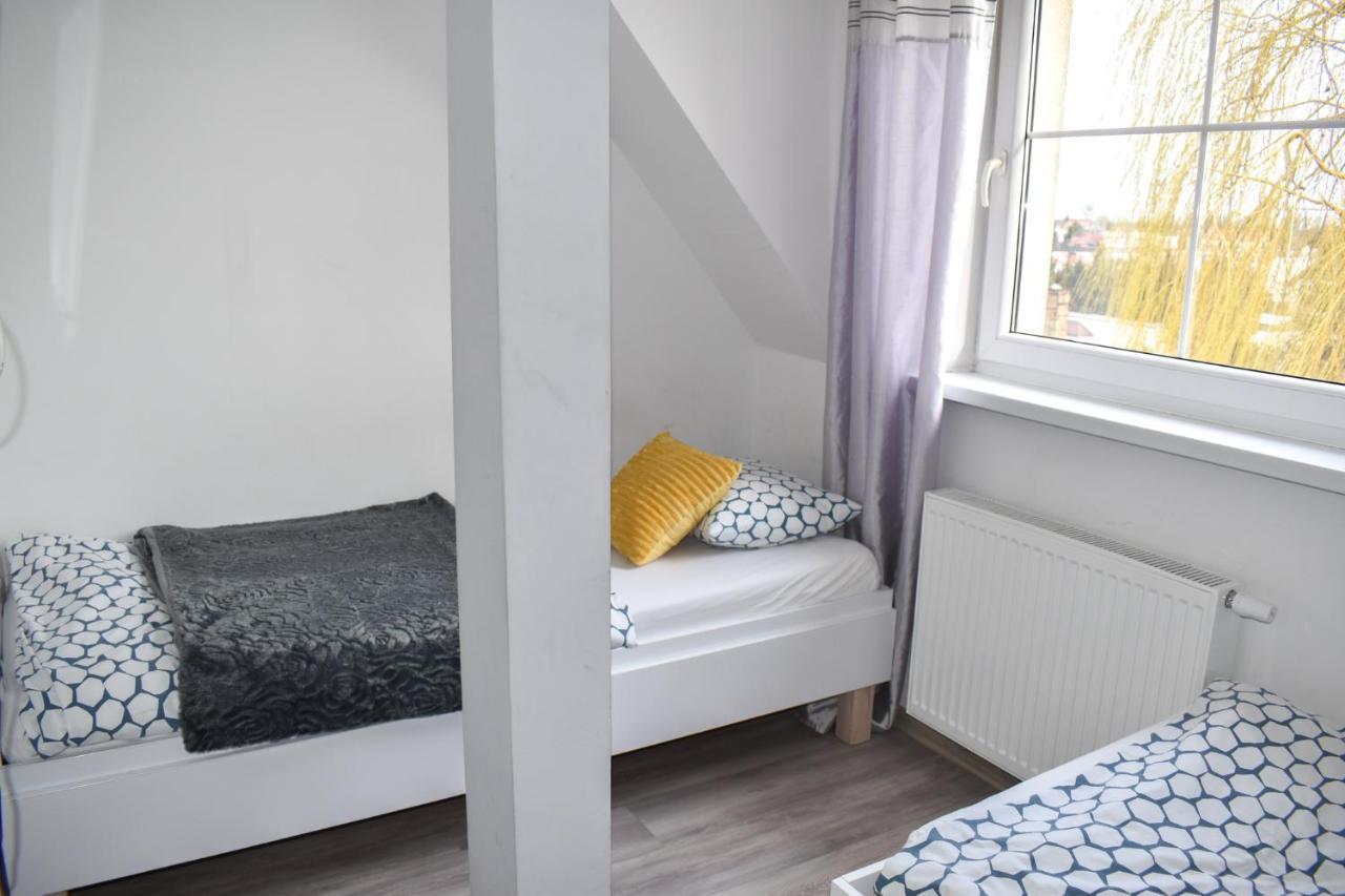 Hostel Przed Switem Гожов Велкополски Екстериор снимка