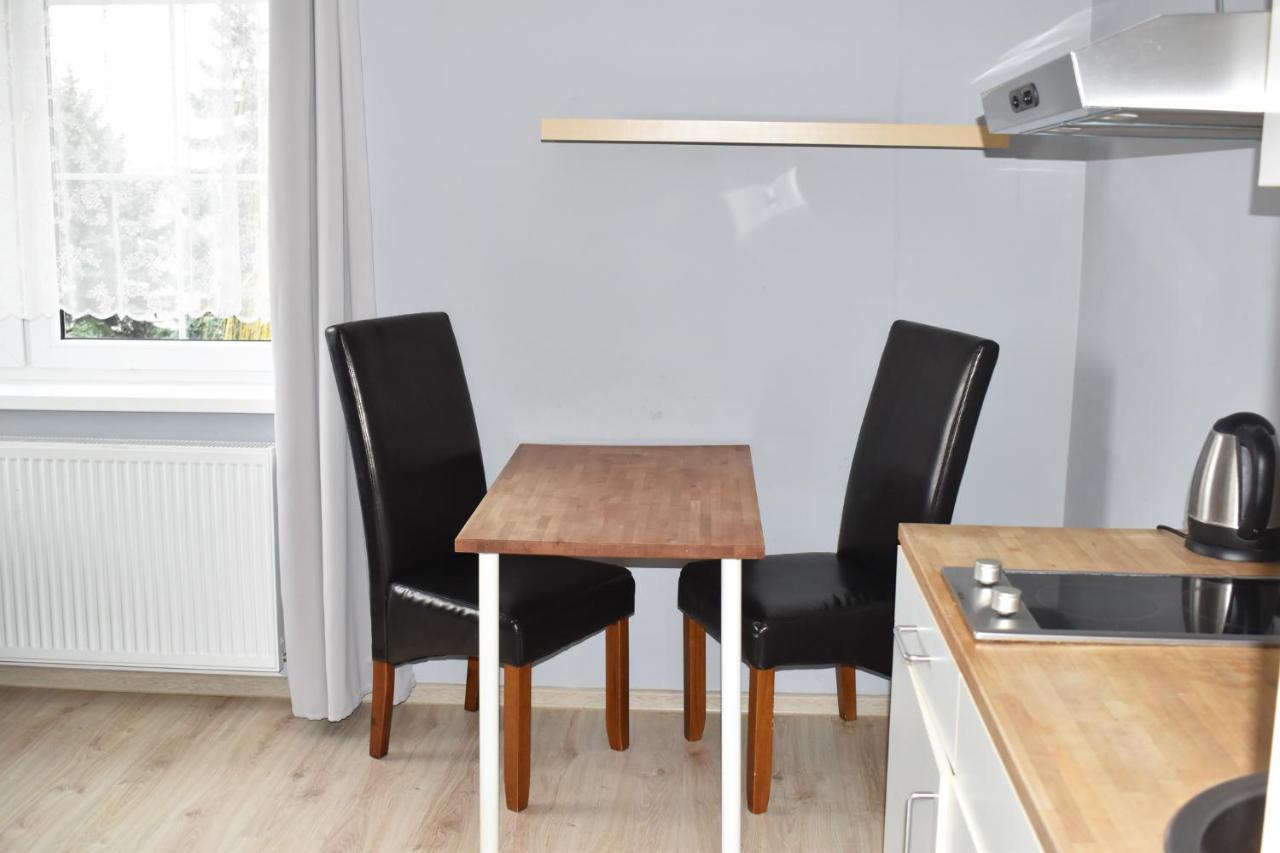 Hostel Przed Switem Гожов Велкополски Екстериор снимка